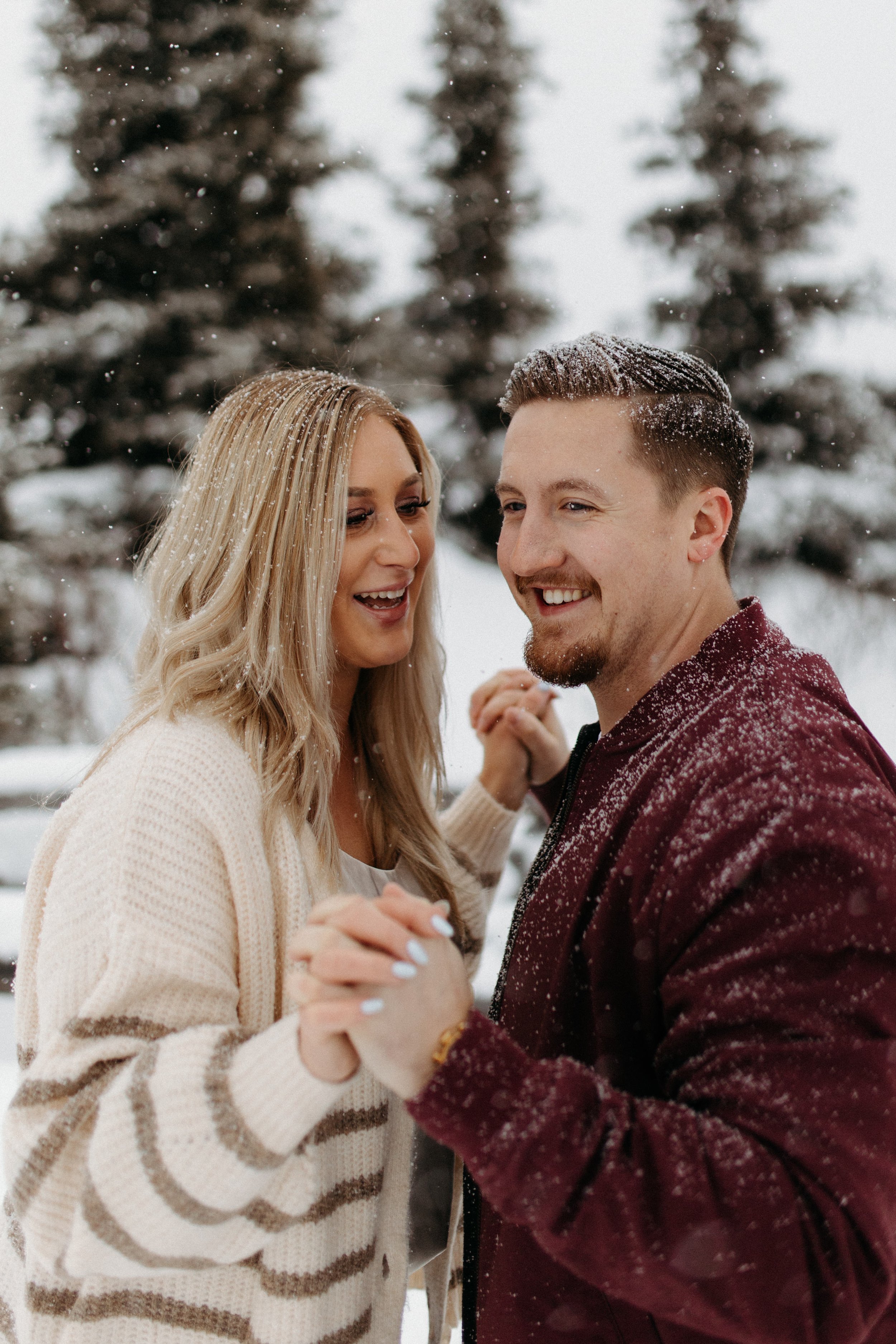 snowy anchorage alaska winter engagement session