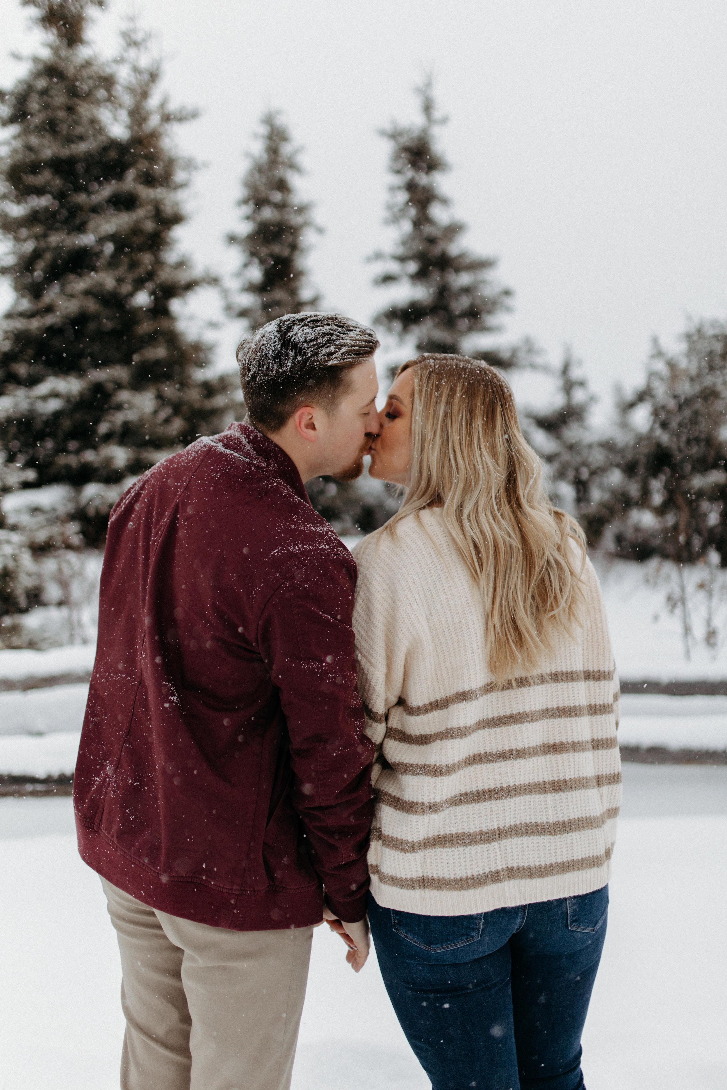 snowy anchorage alaska winter engagement session