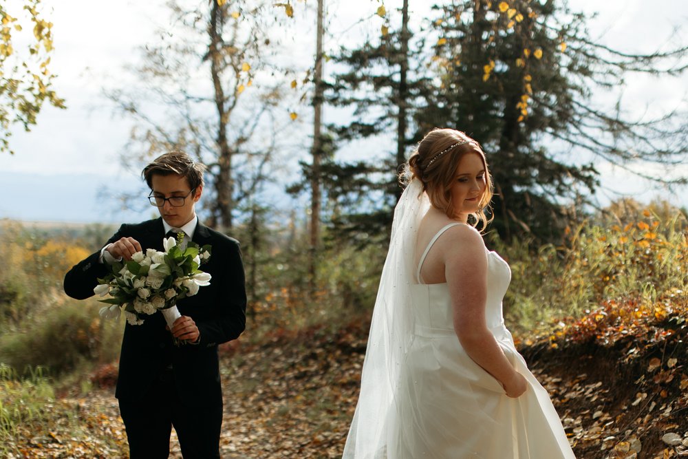 Hatcher Pass alaska autumn wedding photography