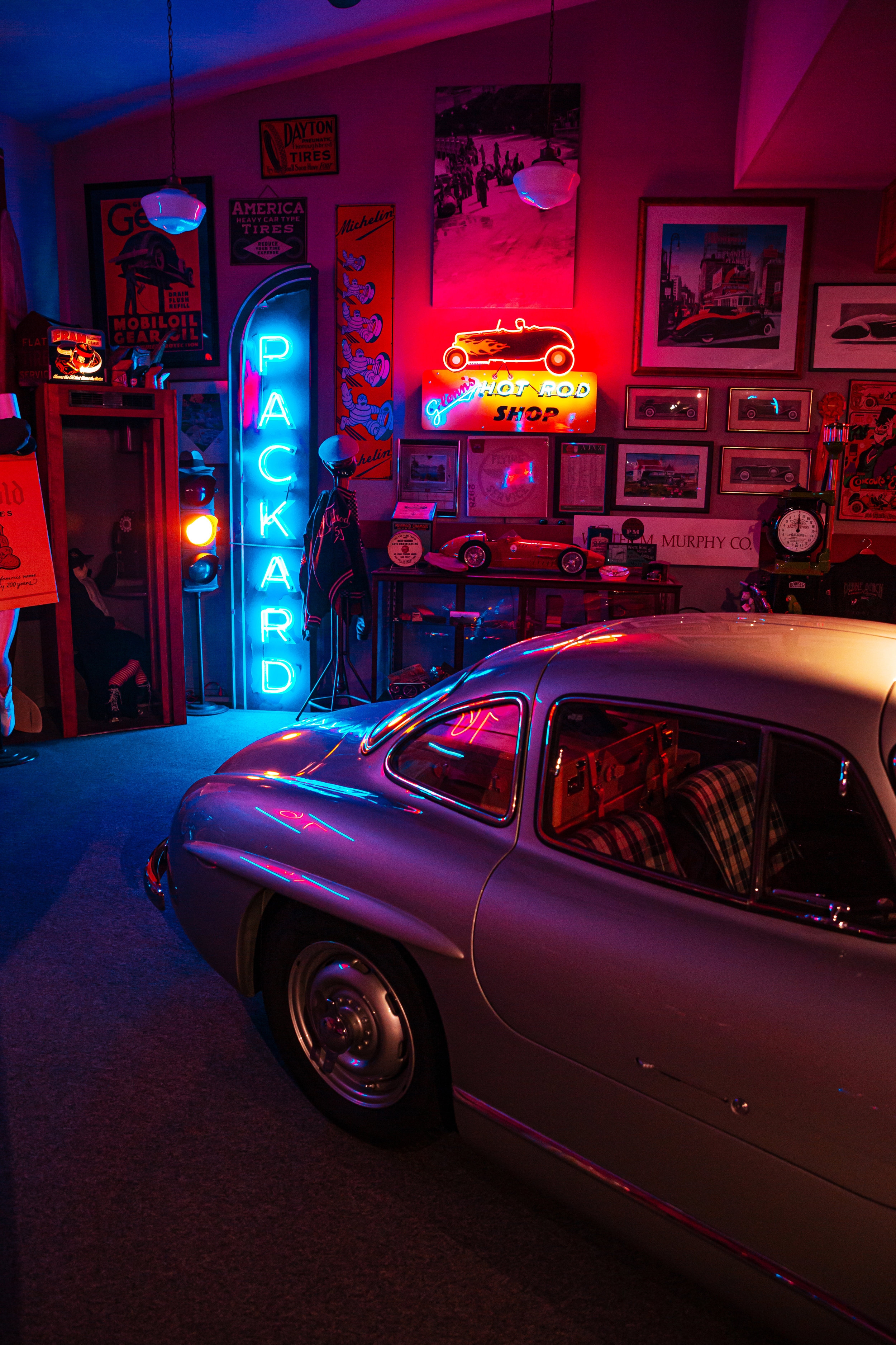 Neon Garage — Harrison Amelang