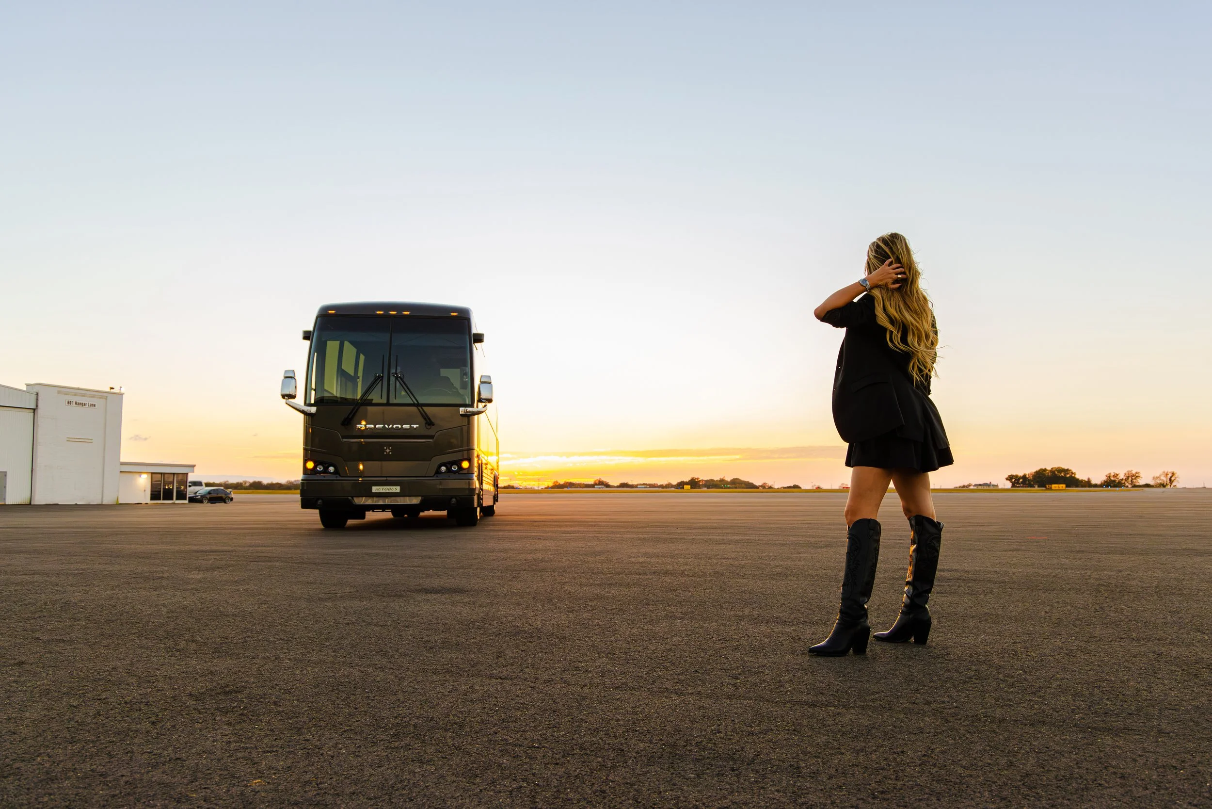 Bus_Hangar-10_Resize_Small.jpg