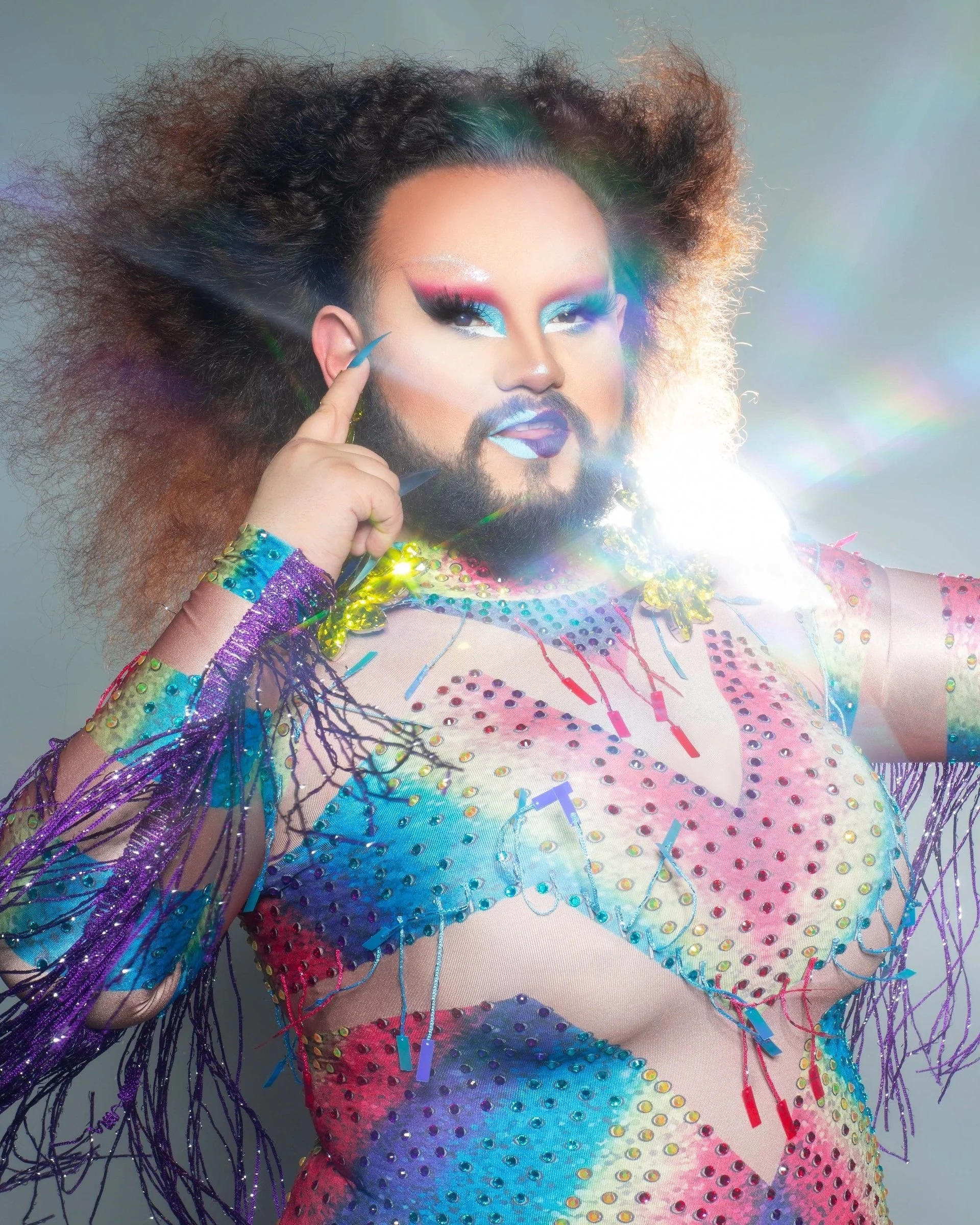 Bilingual Drag Story Time with Just JP/Hora del cuento bilingüe con Just JP