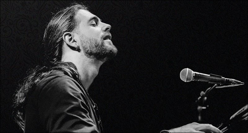 Andrés Barrios: A Flamenco Fusion Performance with Special Guest Nino de los Reyes