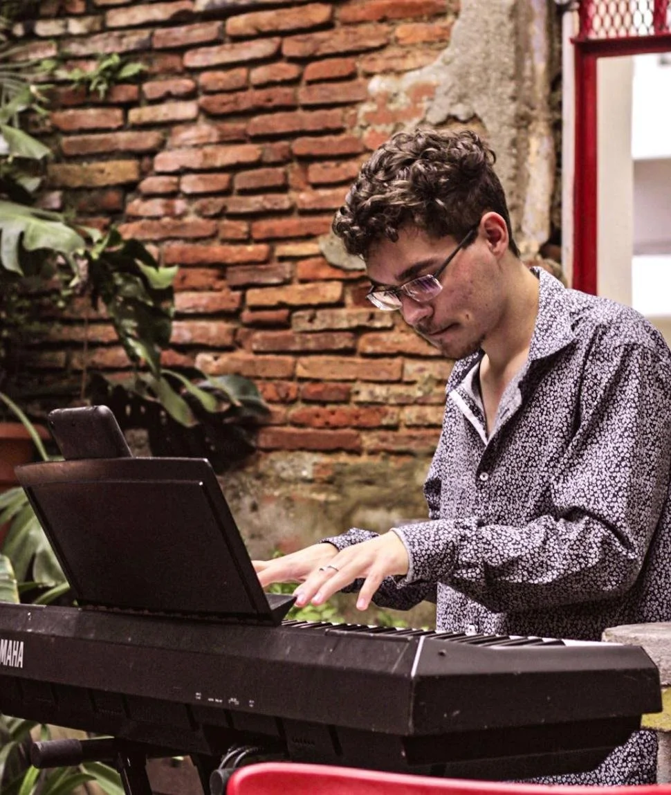 Fernando Crespo: Homenaje a Tres Grandes del Teclado