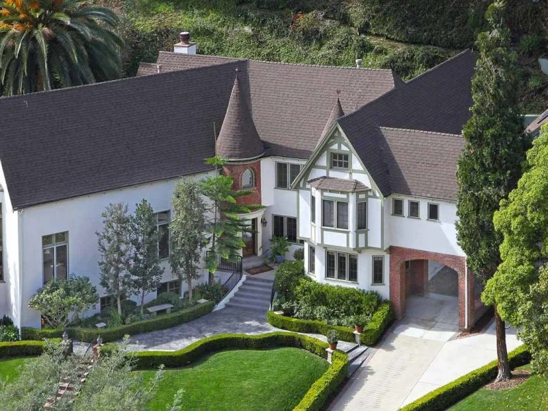 1331 Schuyler Road - Beverly Hills