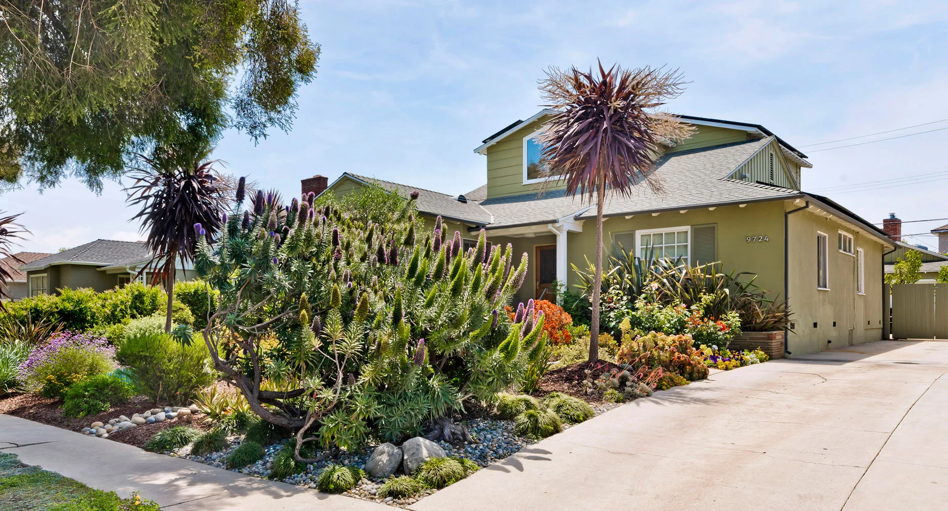 9724 Oakmore | Beverlywood