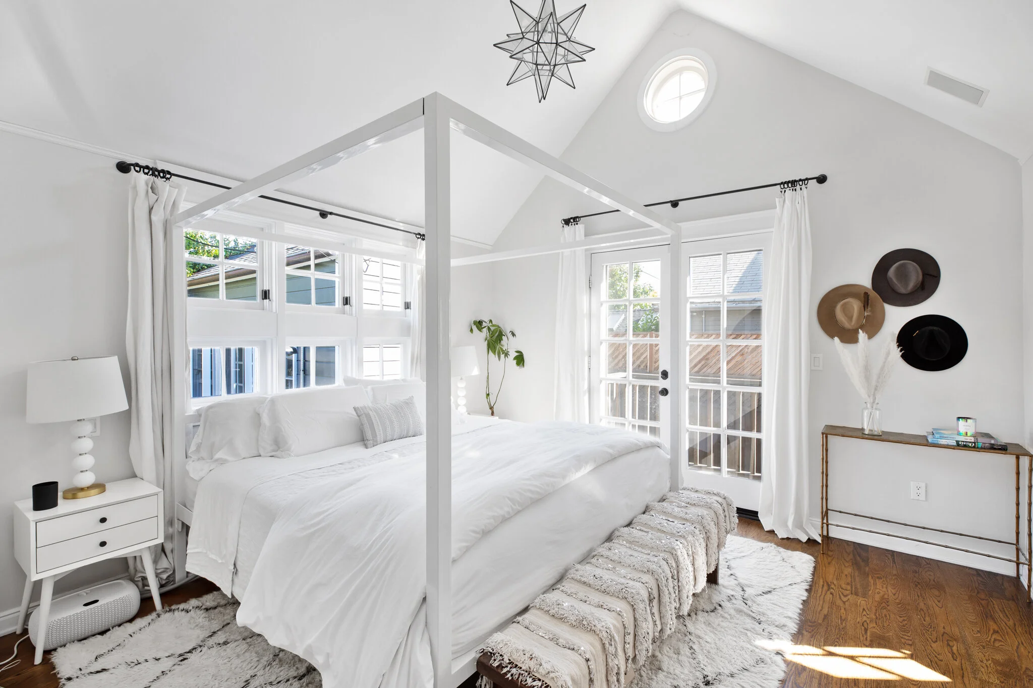 230 Ridgewood_019.jpg