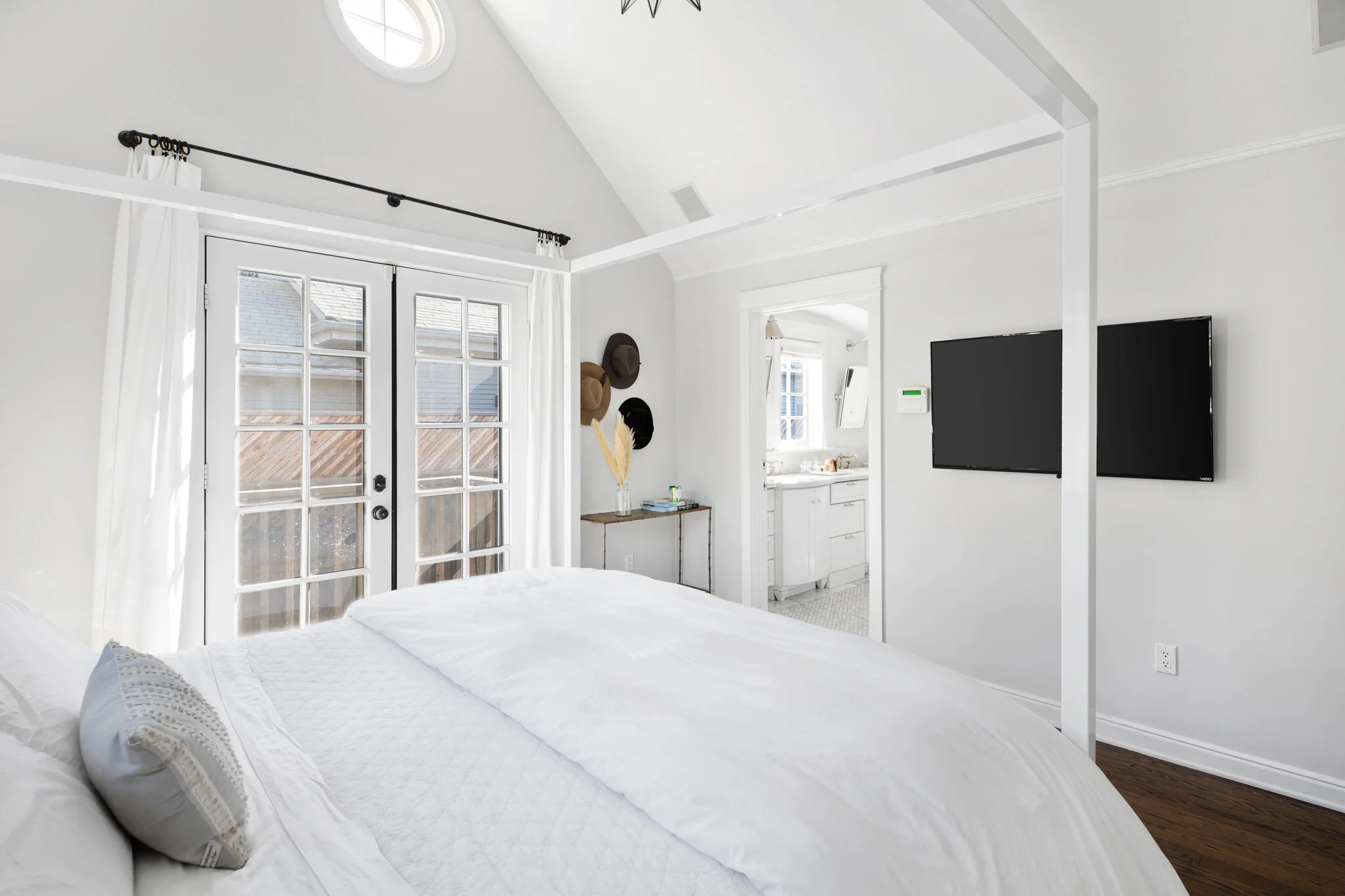 230 Ridgewood_020.jpg