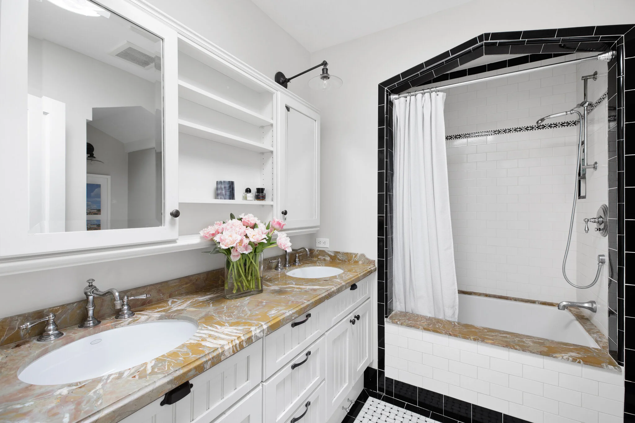 230 Ridgewood_024.jpg