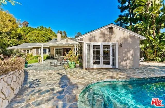 2227 Betty Lane - Beverly Hills