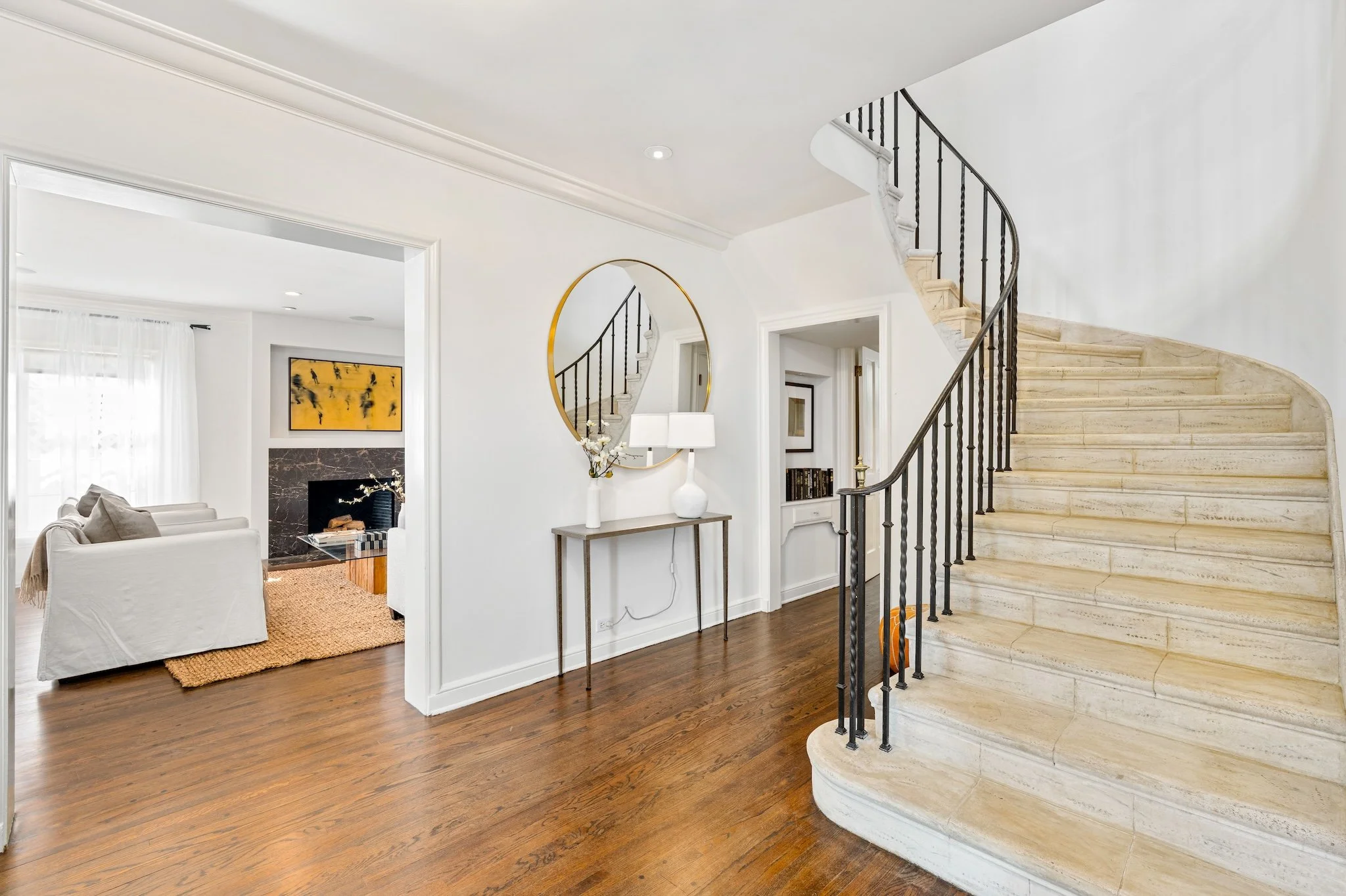 8023 Hemet Dr-3.jpg