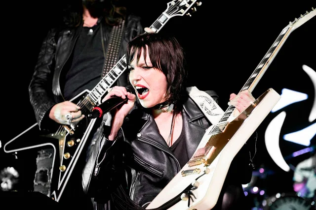 Live Review: Halestorm, In This Moment, New Years Day & Stitched Up Heart  - Tsongas Center, Massachusetts 11/05/2018