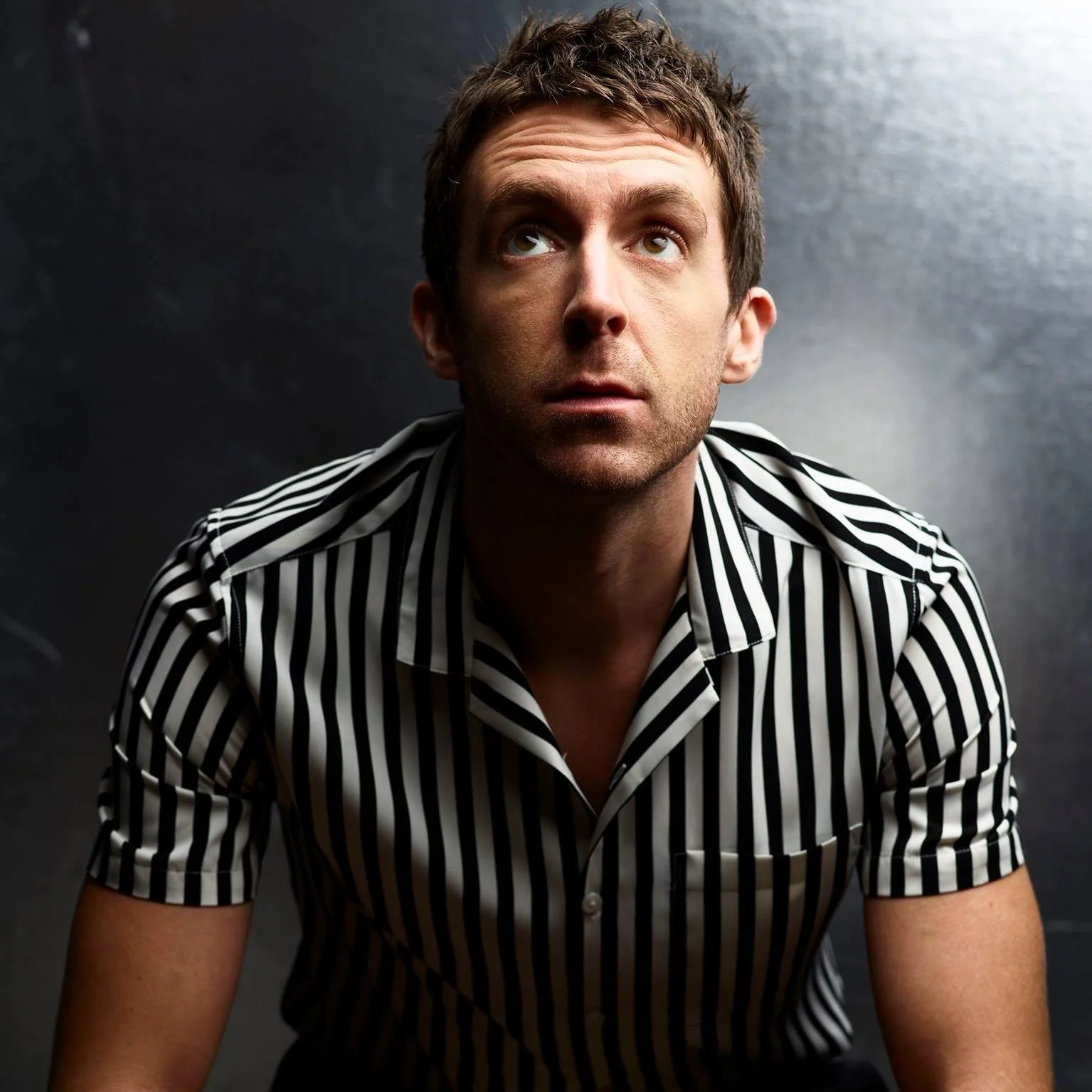 Miles Kane - 'Cry On My Guitar'