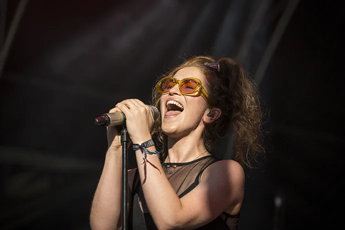 rae morris1.jpg