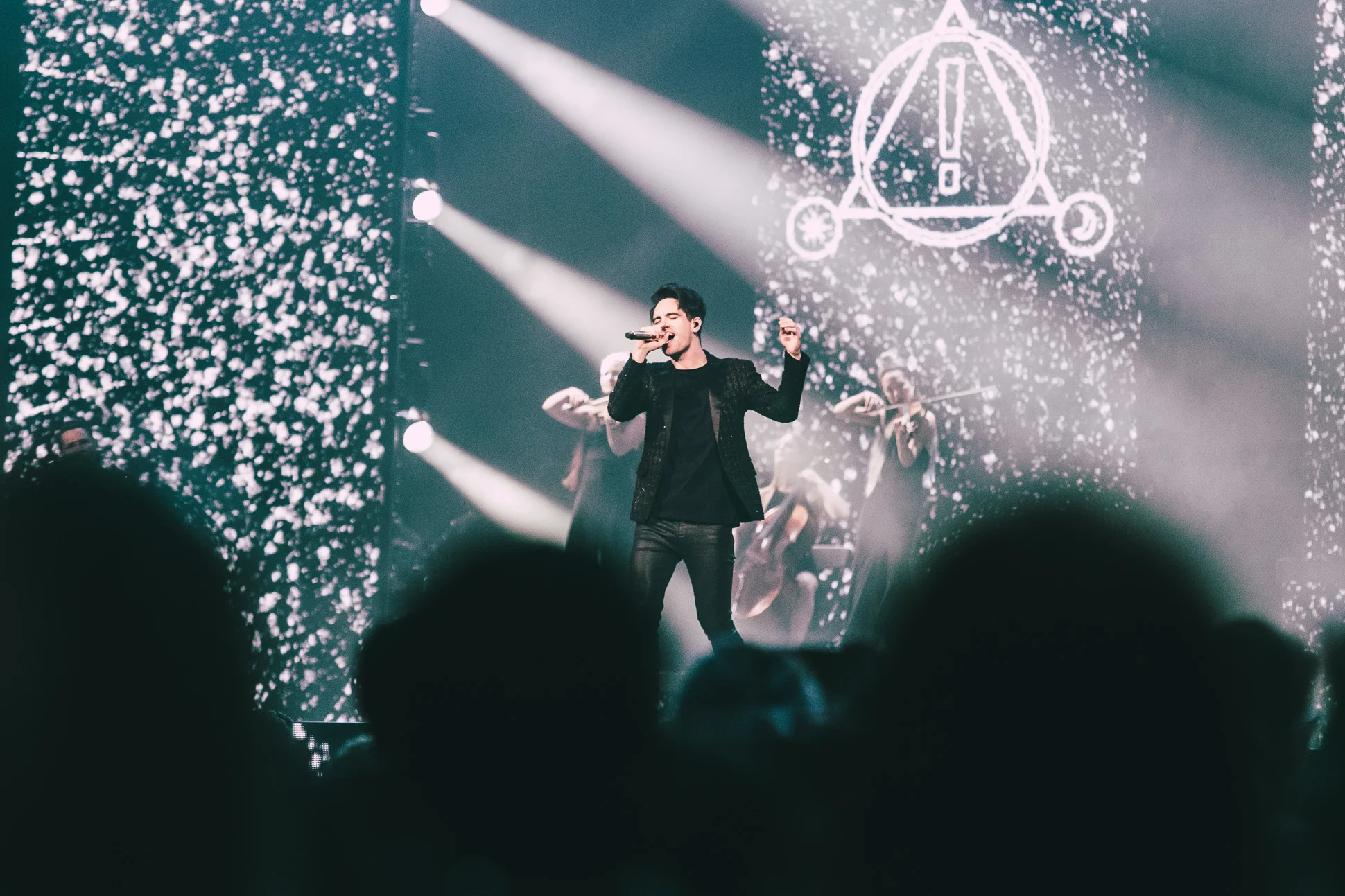 PanicAtTheDisco-RogersArena-11-08-2018-Vancouver-04.jpg
