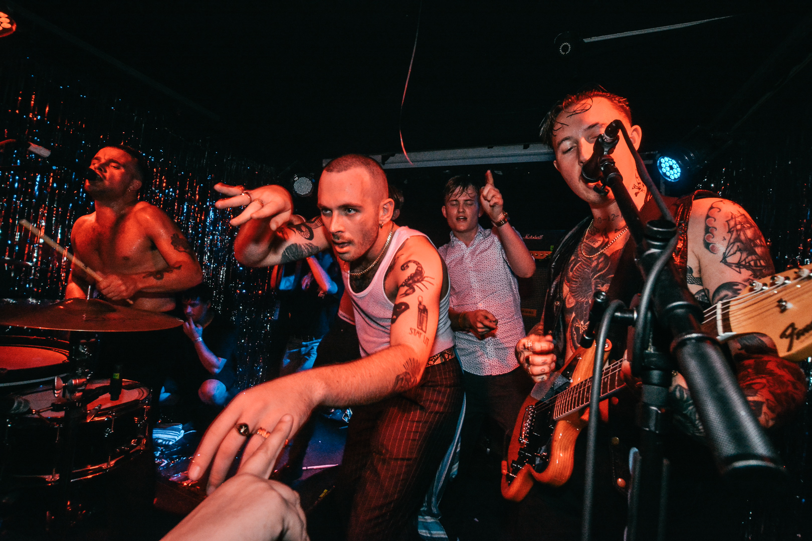 Slaves - The Old Blue Last - 17-08-18-10.jpg