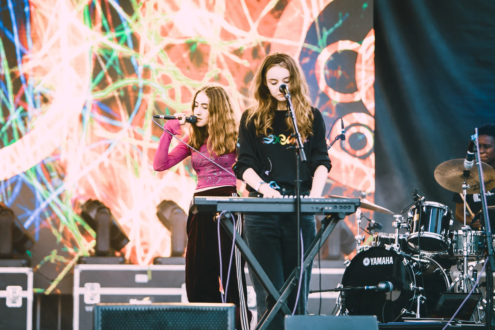 LetsEatGrandma-SeattleCentre-31-08-2018-Bumbershoot-02.jpg