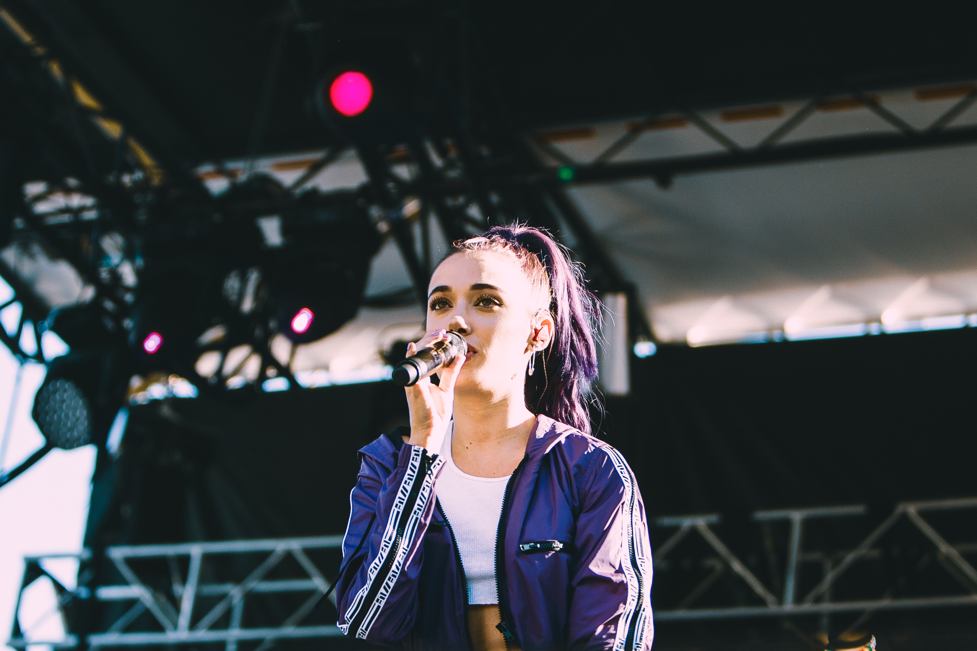 OliviaOBrien-SeattleCentre-02-09-2018-Bumbershoot-01.jpg