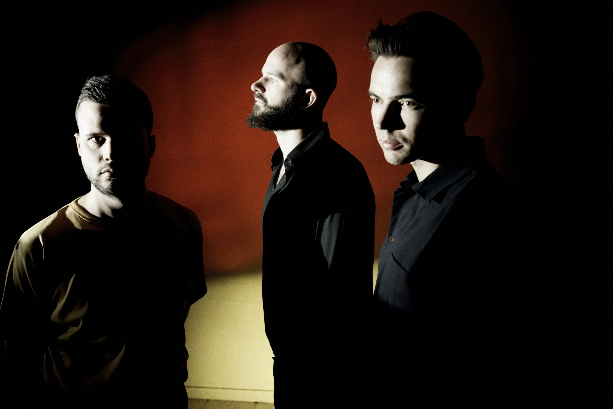 White Lies - ‘Time to Give’