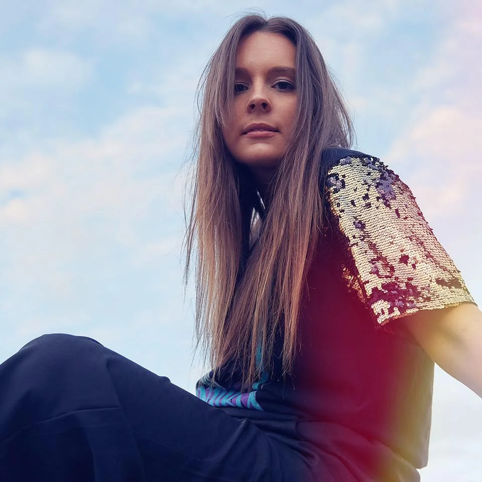 The Director Explains: Essie Holt - 'Distant Places' (feat. LANKS)