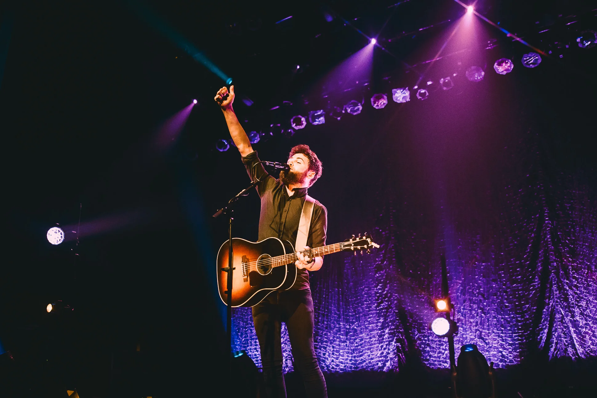Passenger-VogueTheatre-30-10-2018-Vancouver-12.jpg