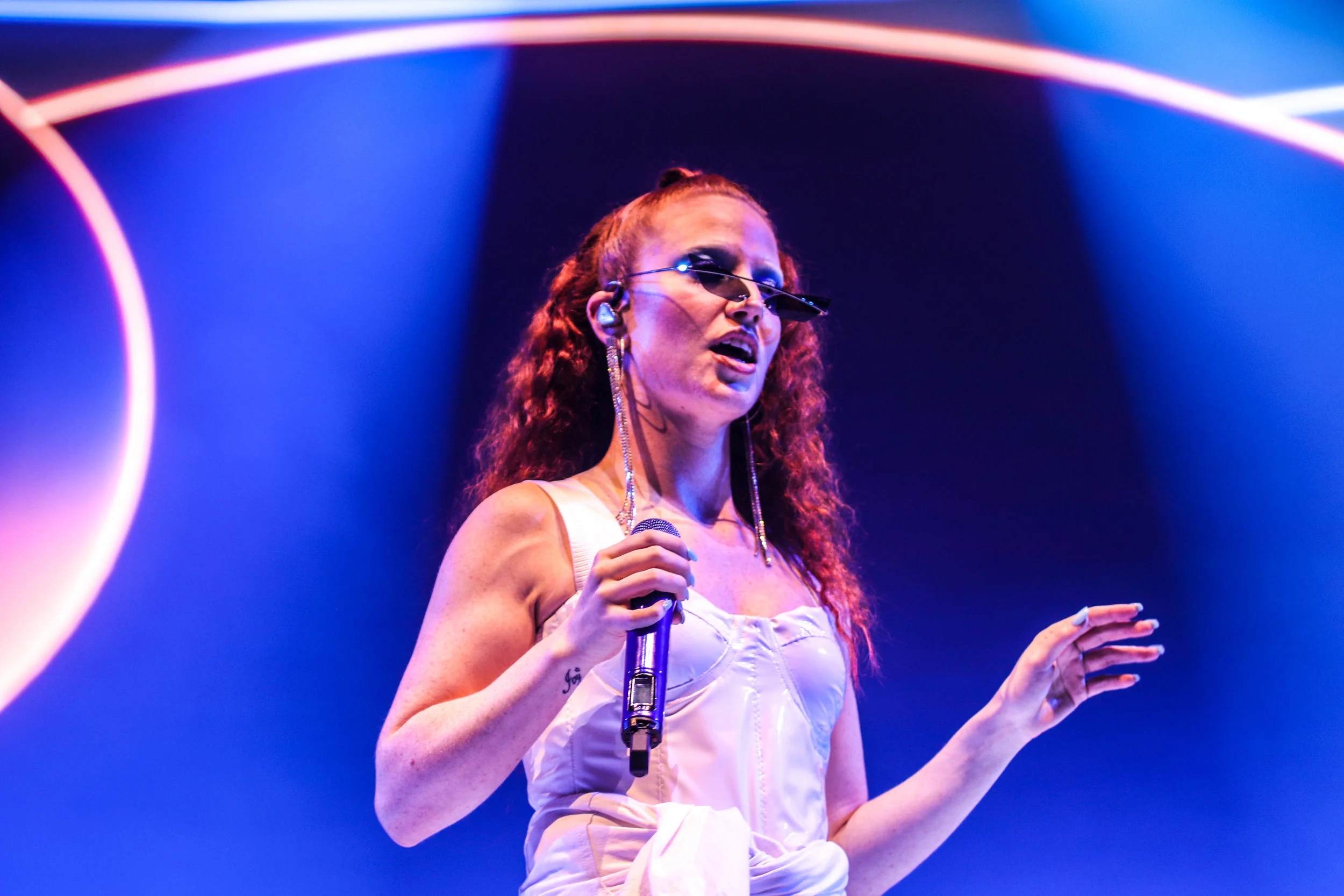 Jess Glynne - Metro Radio Arena - 24.11.18 - Newcastle -10.jpg