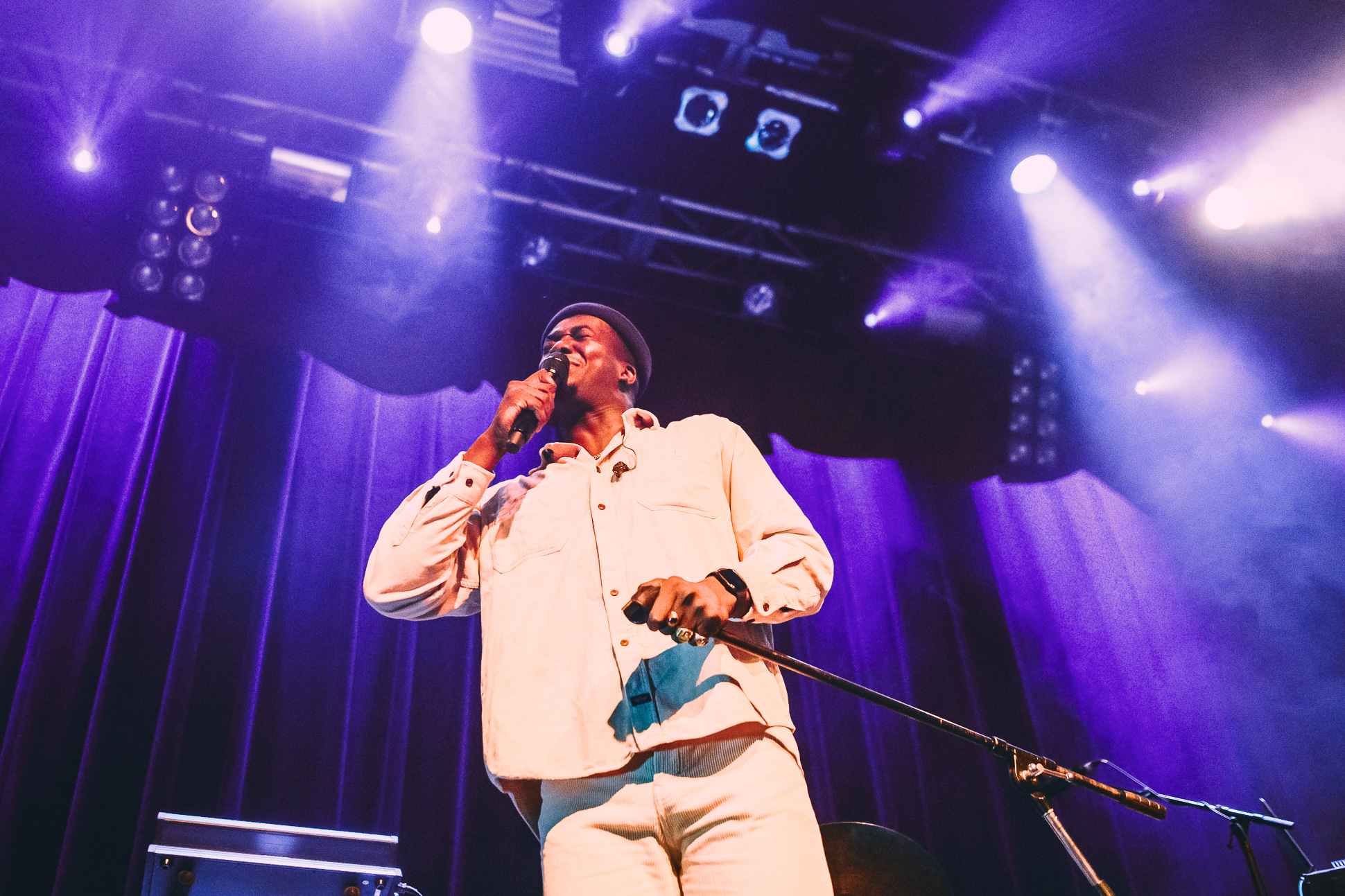 JacobBanks-VENUE-19-01-2019-Vancouver-11.jpg