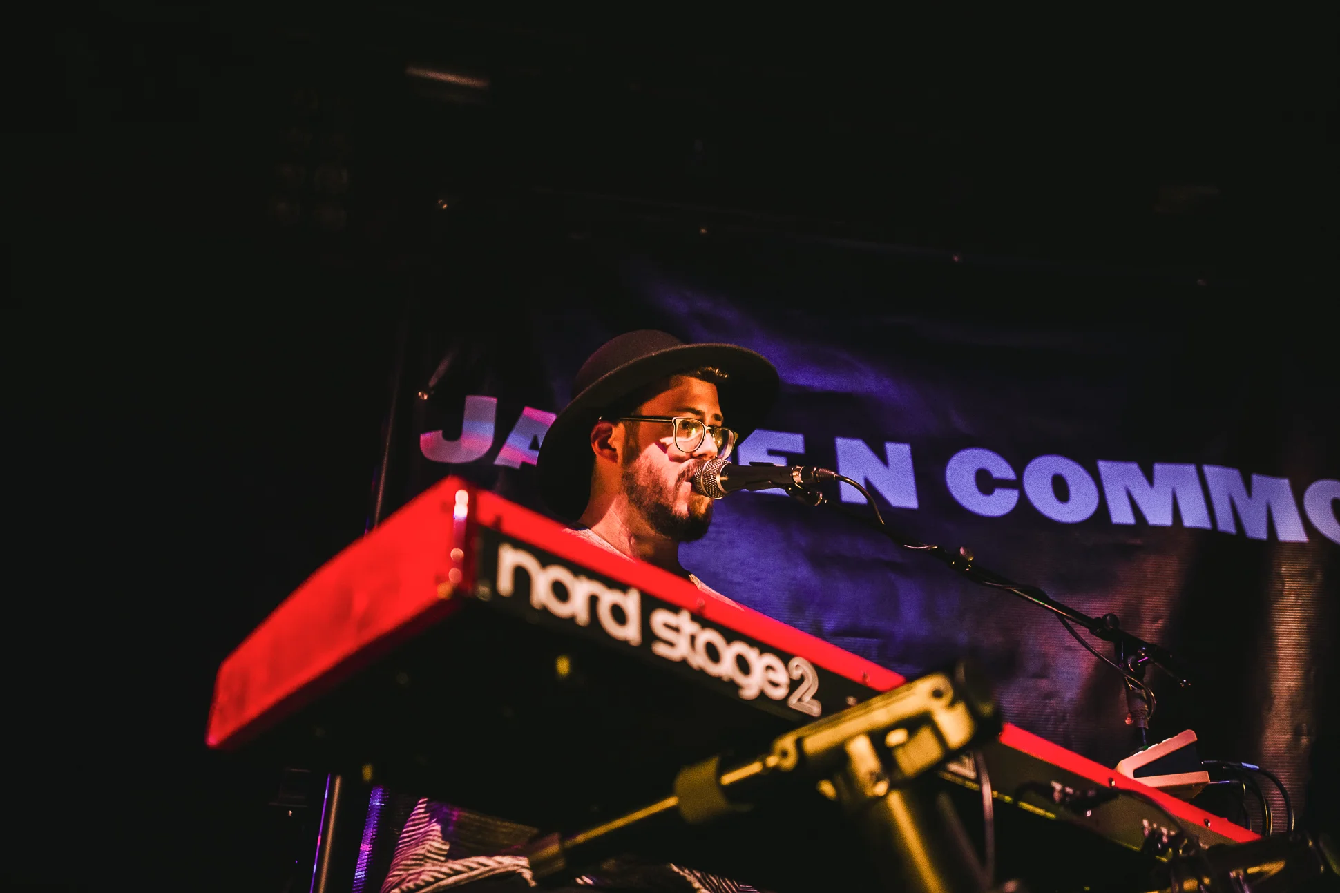 JamieNCommons-VENUE-19-01-2019-Vancouver-17.jpg