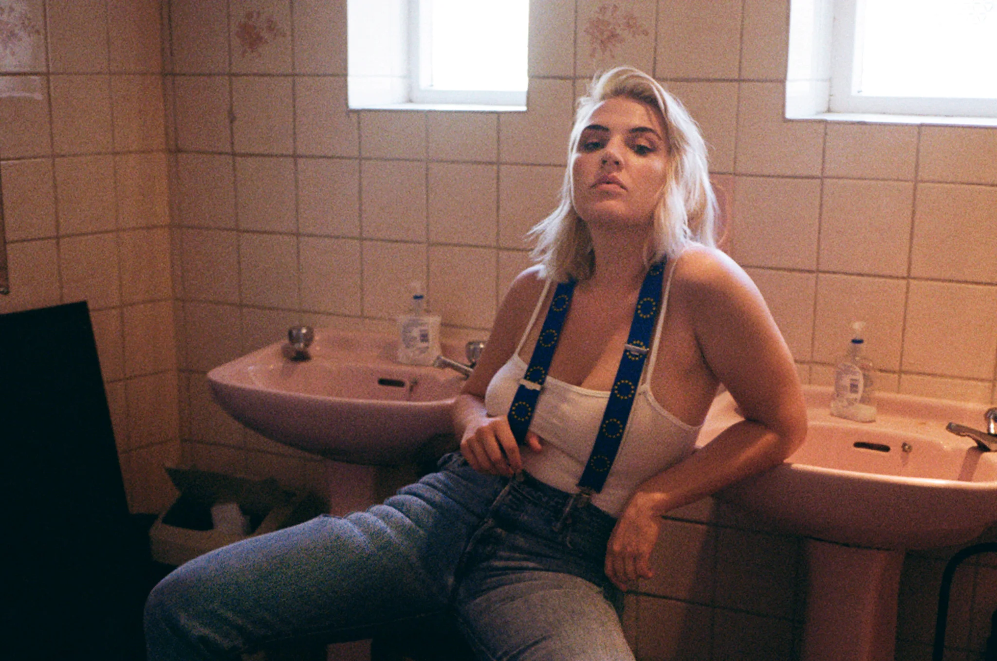 Self Esteem - 2018 01 - credit Charlotte Patmore.jpg