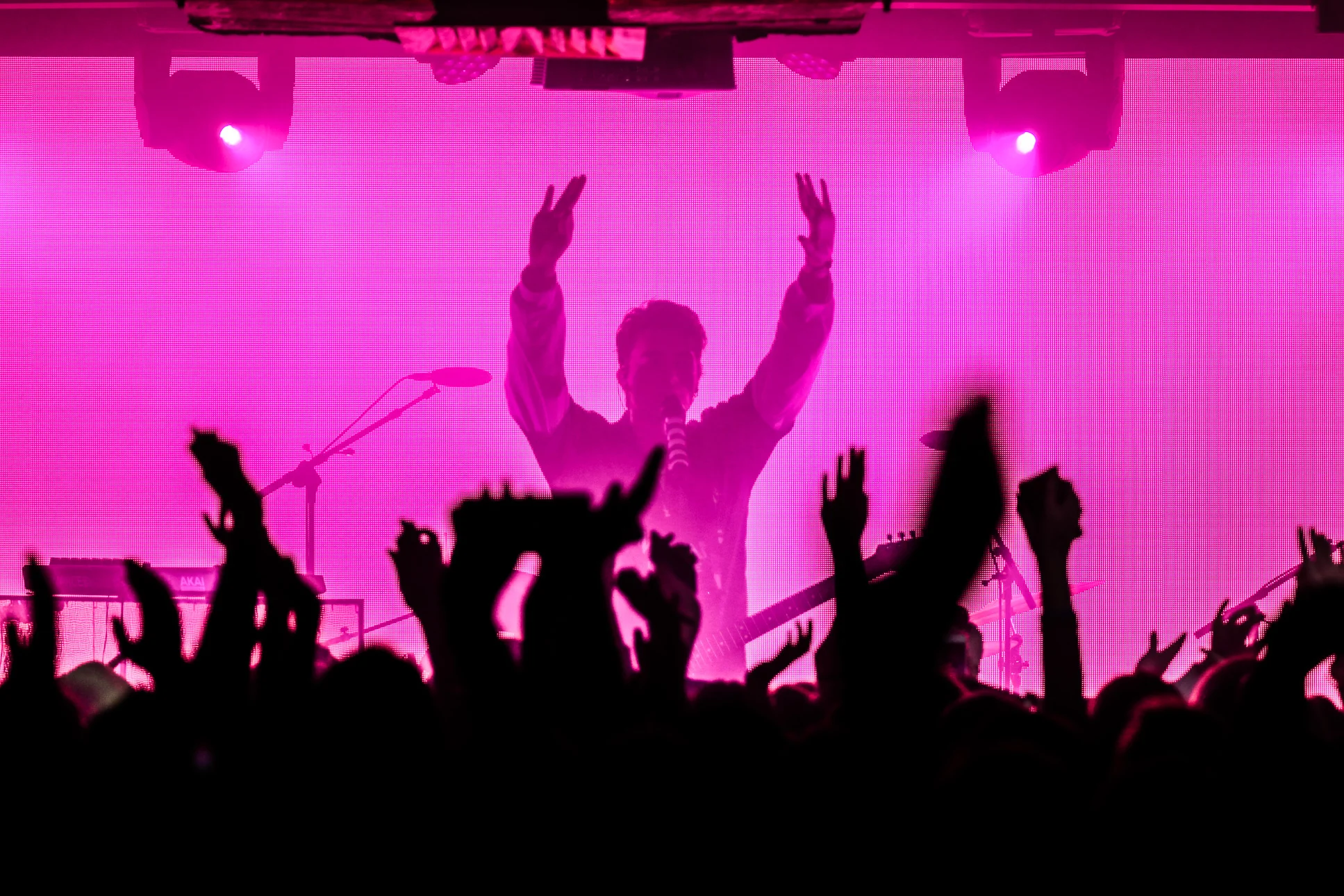 LANY - NUSU - 10.03.19 - Newcastle -8.jpg