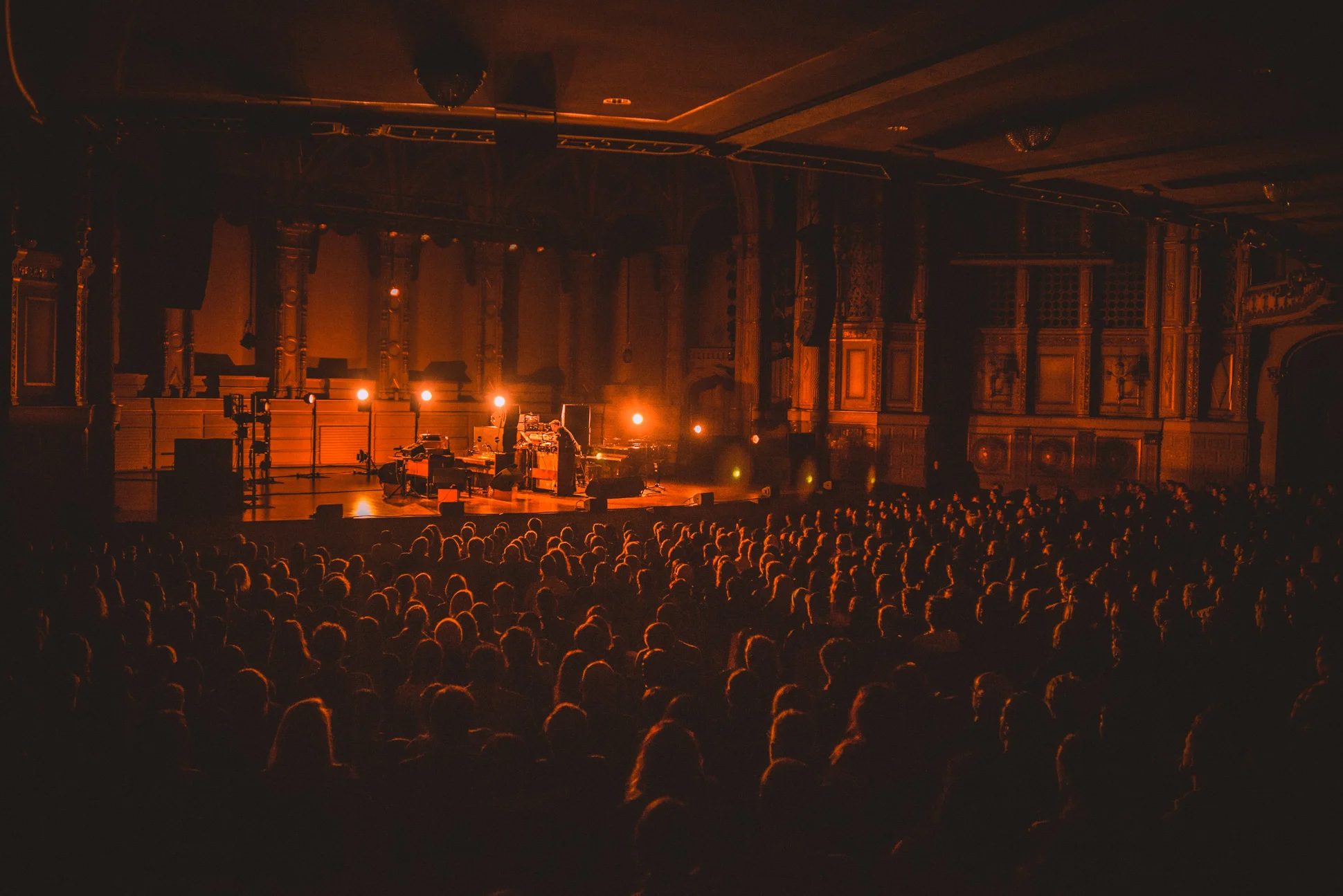 NilsFrahm-Orpheum-VancouverMarch11-8.jpg