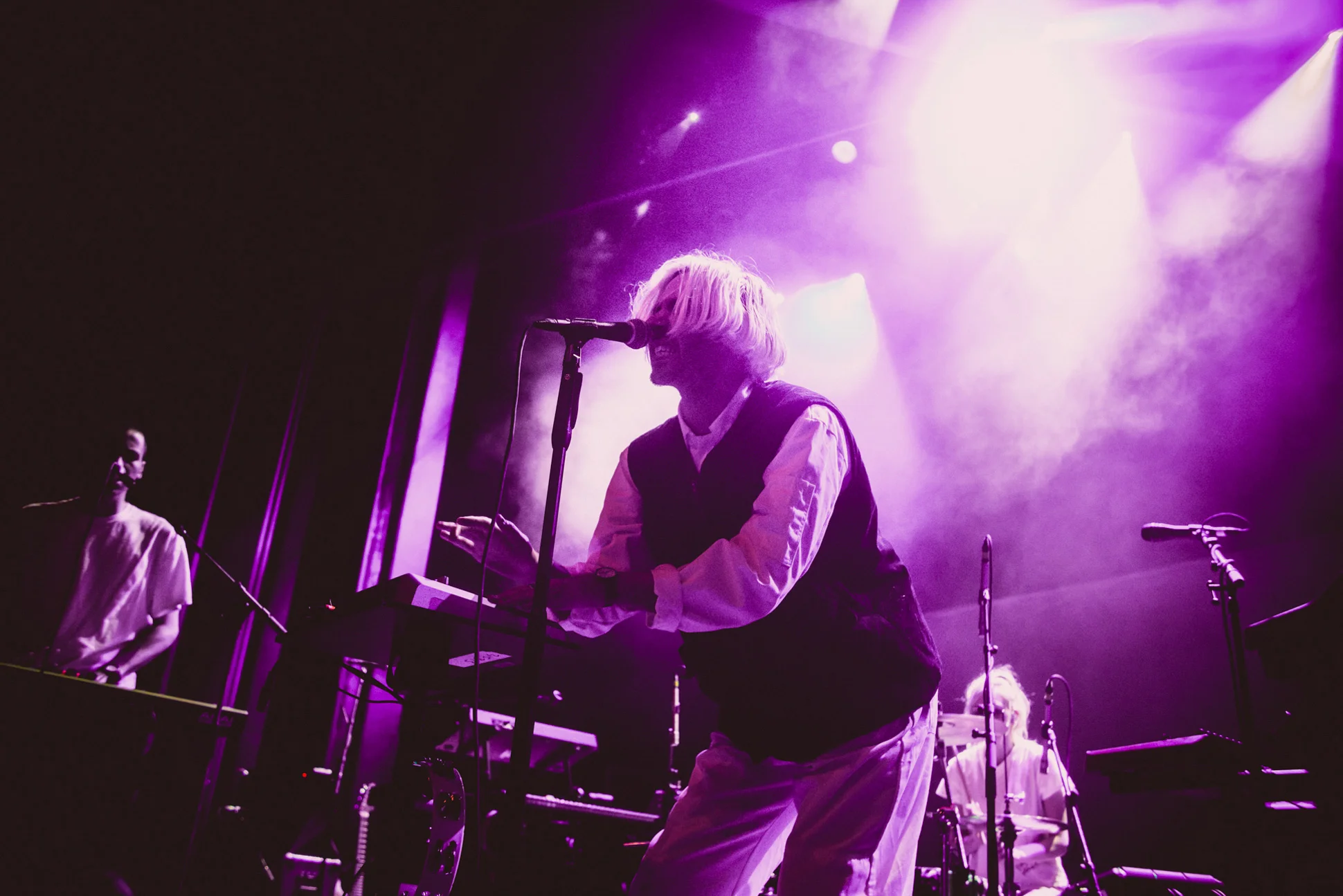 BadSounds-Vogue-04-02-19-Vancouver_ALICE HADDEN-04.jpg