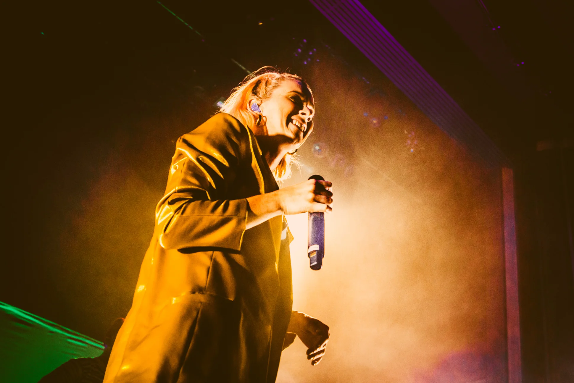 Broods-Vogue-04-02-19-Vancouver_ALICE HADDEN-07.jpg