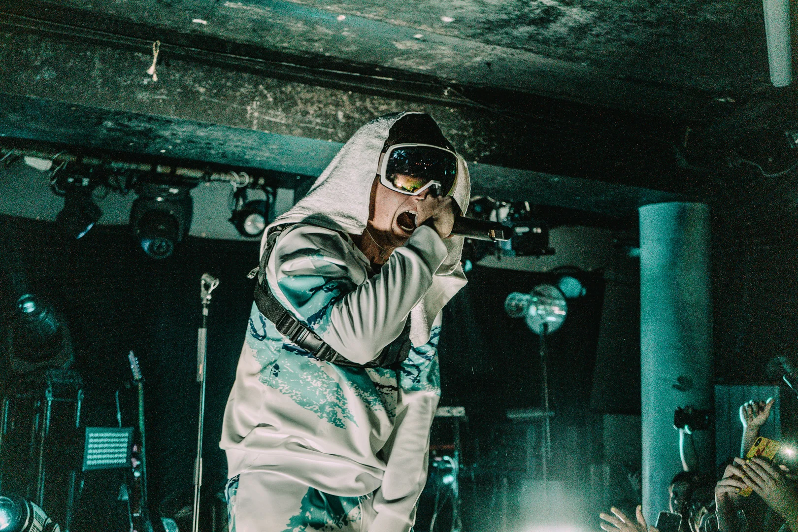 Oliver Tree - The Underworld - 08-05-19-56.jpg