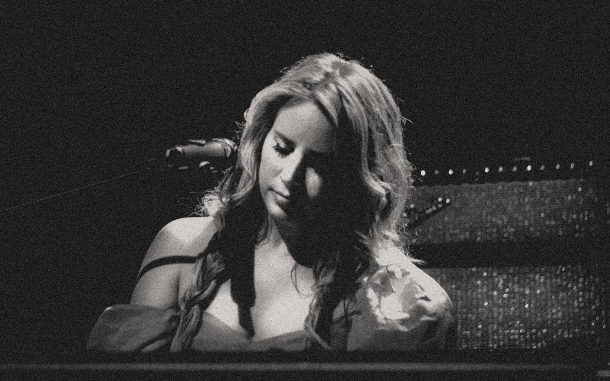 LucieSilvas-Commodore-Vancouver_ALICE HADDEN-4.jpg