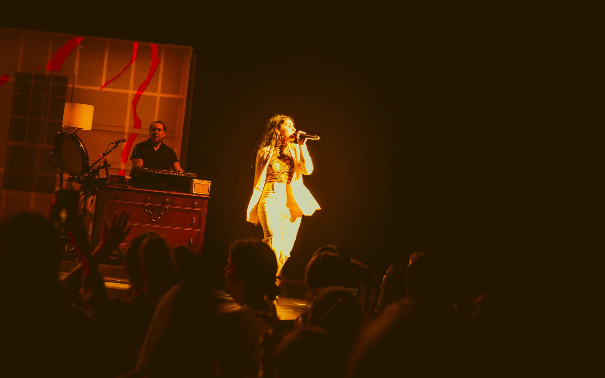 AlessiaCara-Queen Elizabeth-Vancouver_ALICE HADDEN_DSC_5712-2-2.jpg