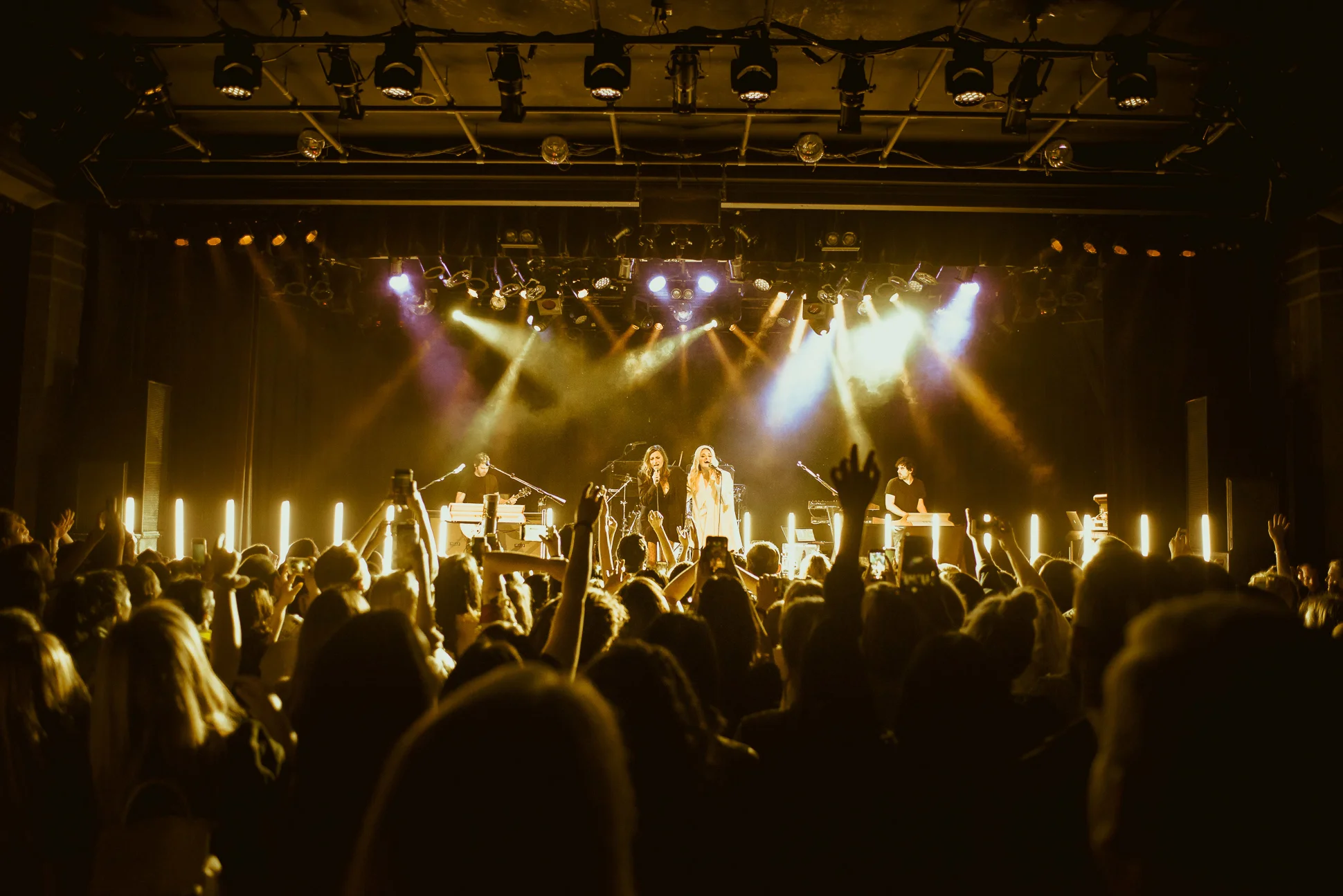 Live Review: Aly &amp; AJ - Commodore Ballroom, Vancouver 18/06/2019