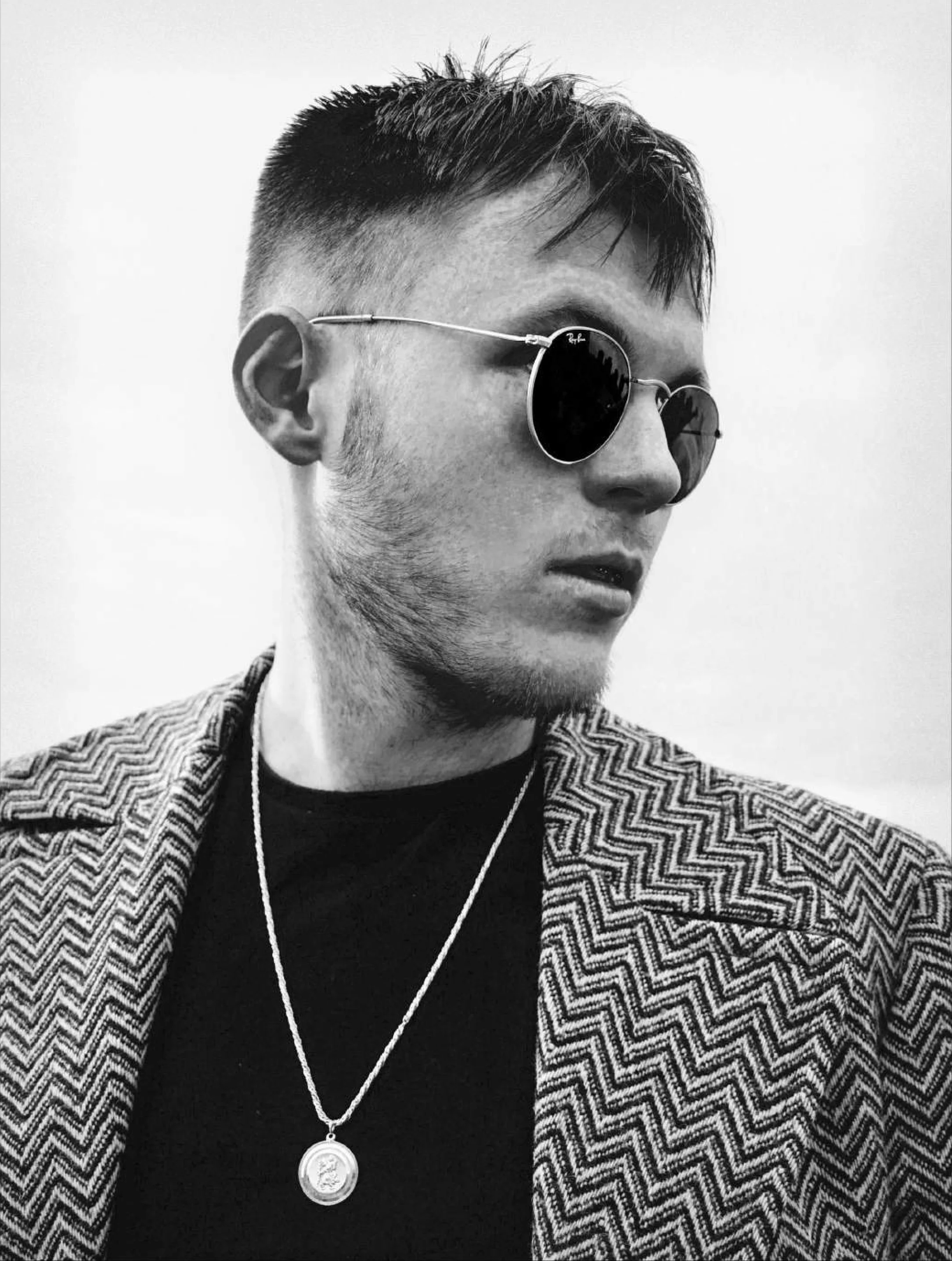 Artist Of The Week #0085 - Harry Mold