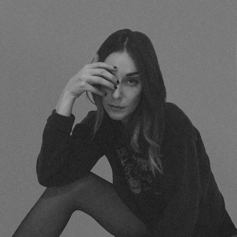 Lizzy Land - 'Losing My Head'