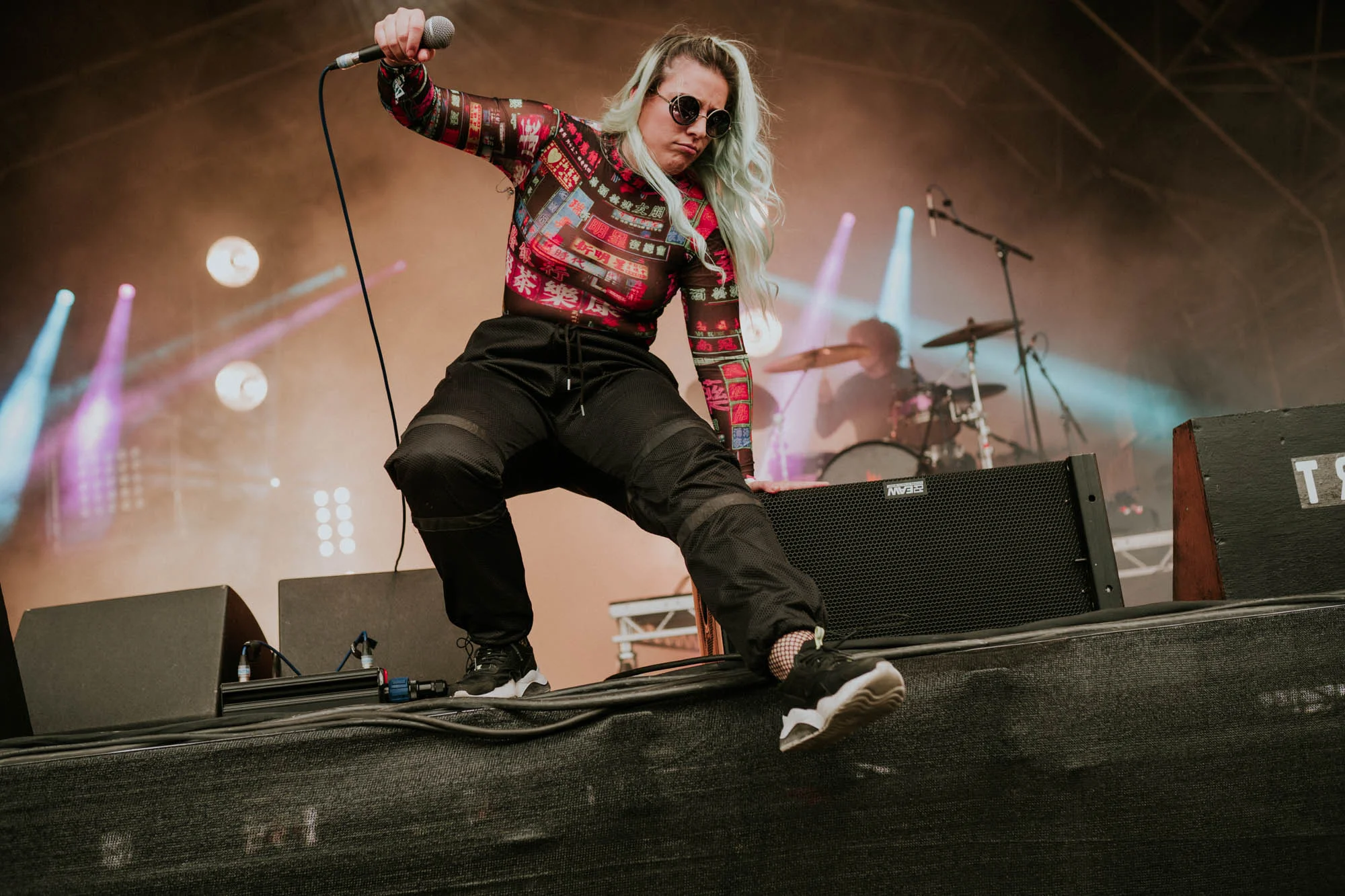 Vukovi - 2000 Trees-4.jpg