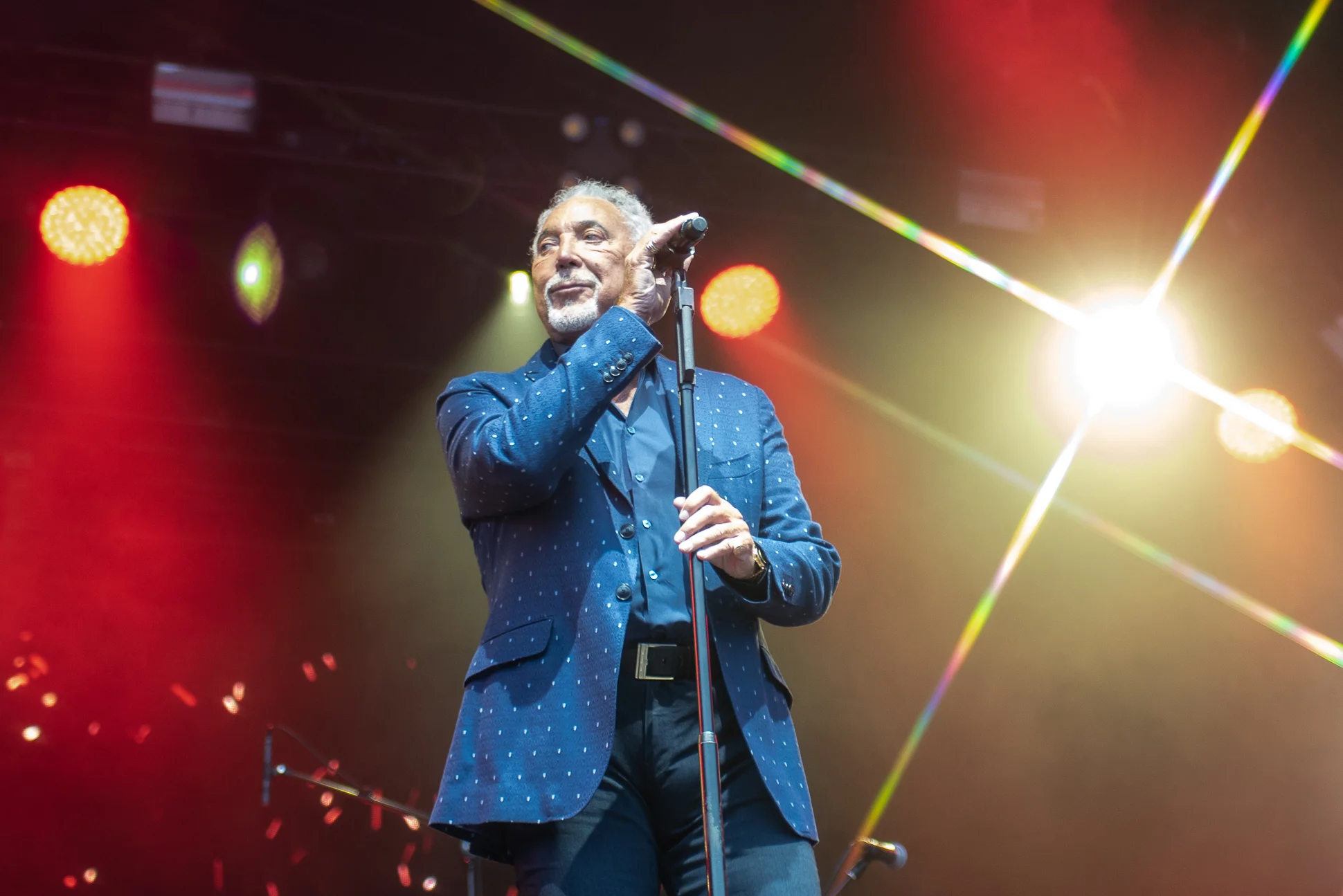 Kendal Calling - Tom Jones - Sunday.jpg