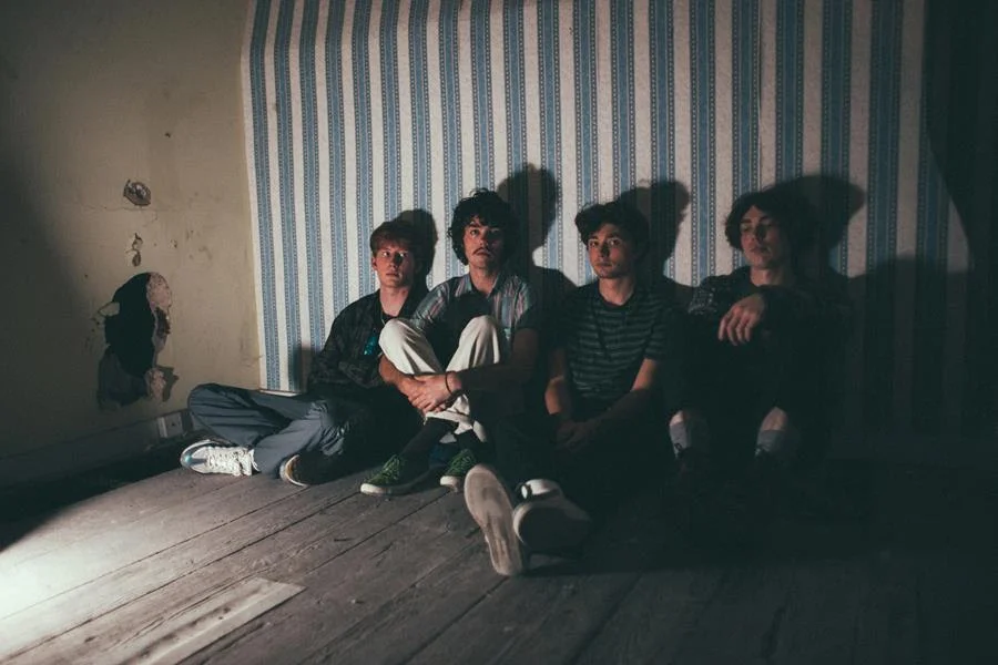 Roxy Girls - 'Spanners For Hands'