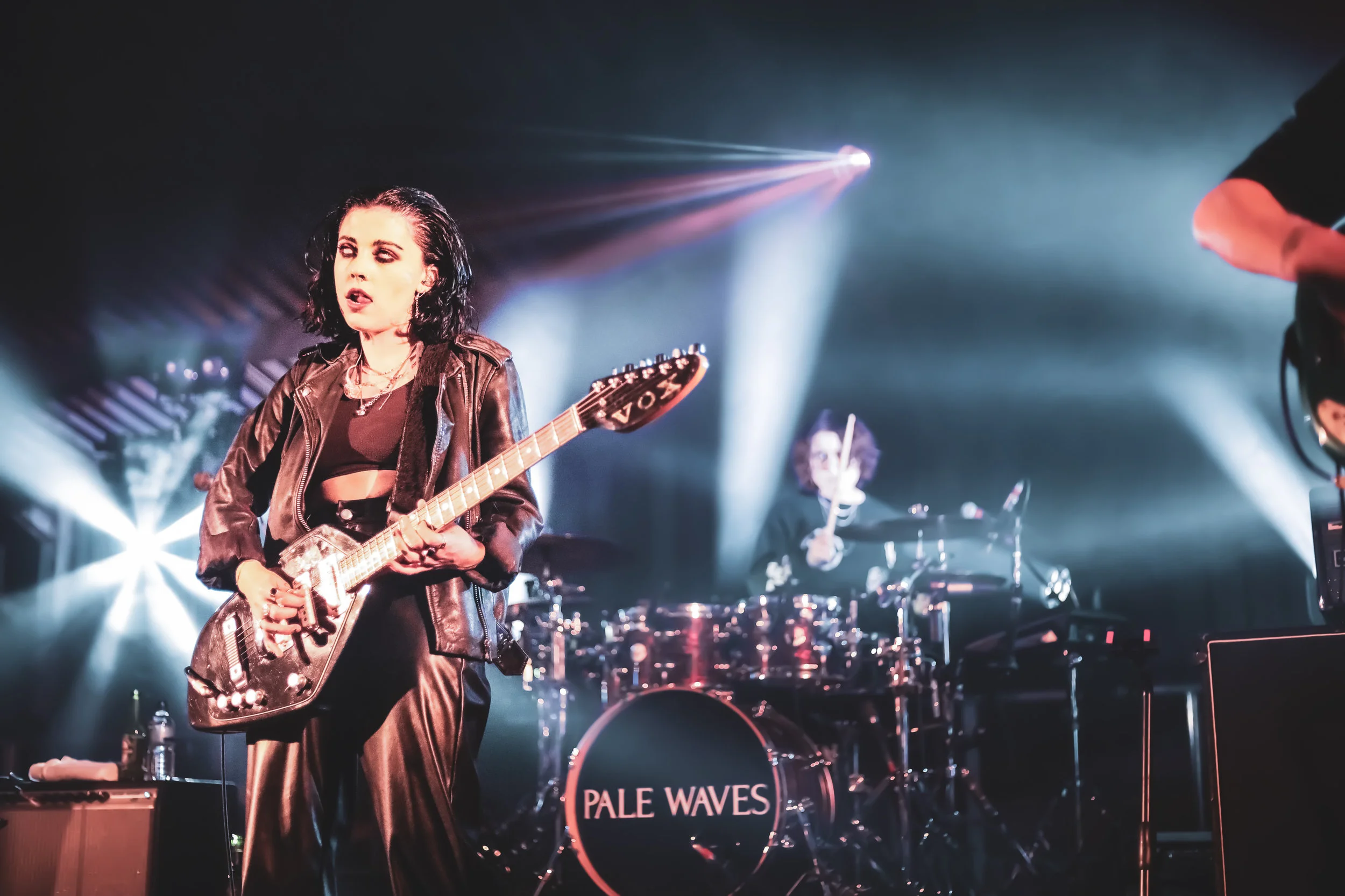U Pale Waves 11.jpg