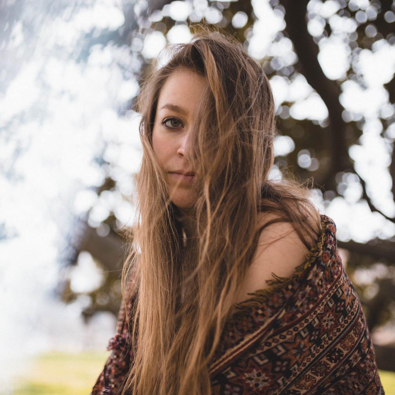 EP Review: Mary Moore - 'Rooted Heart'