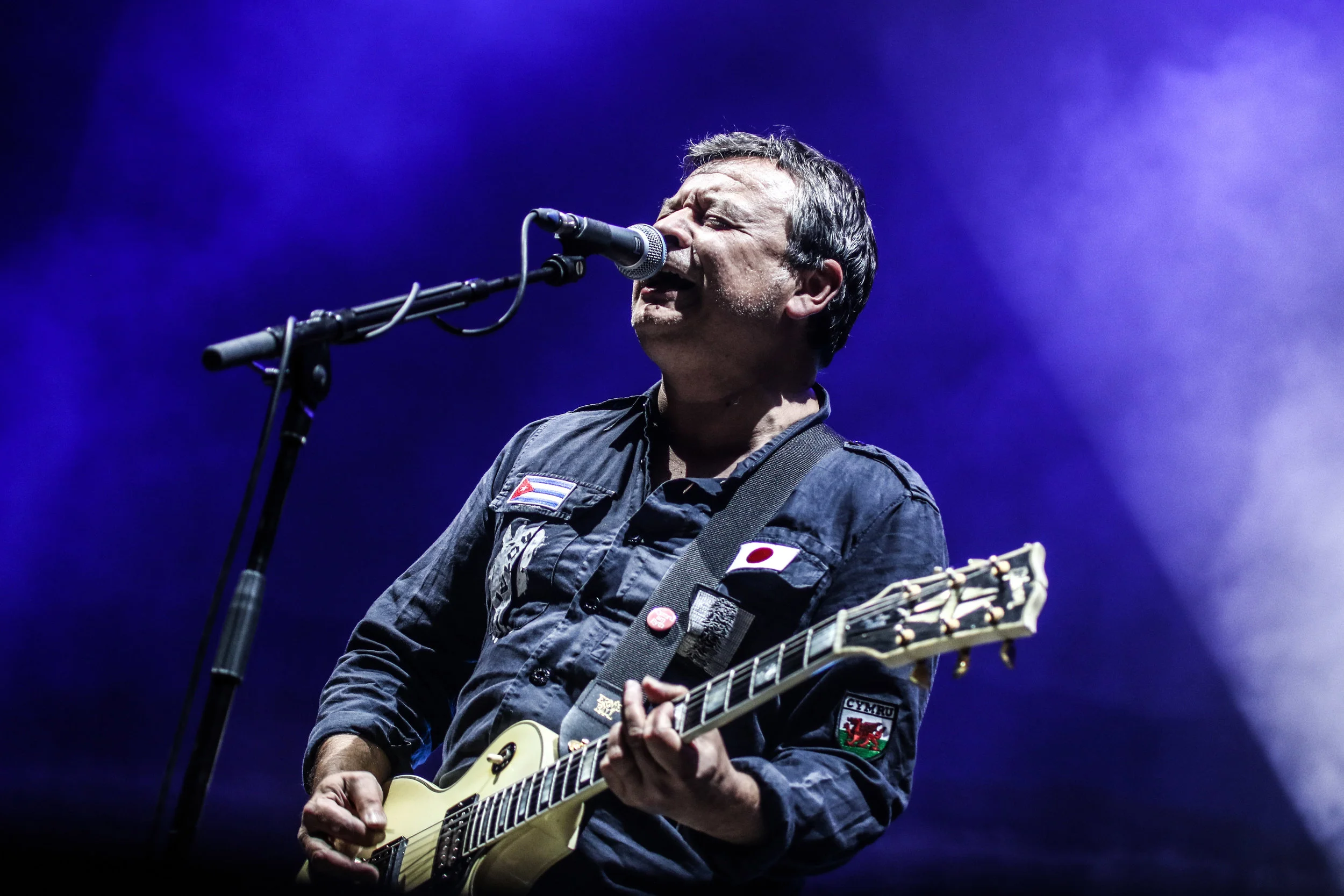 Manic Street Preachers - Hardwick Live - 18-19-08.19-2.jpg