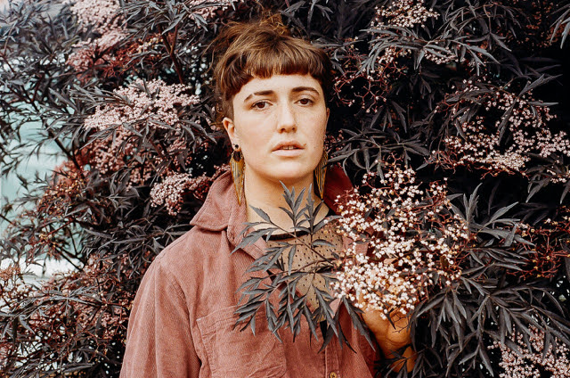 Video Premiere: Martha Hill - 'Pick Me Up'