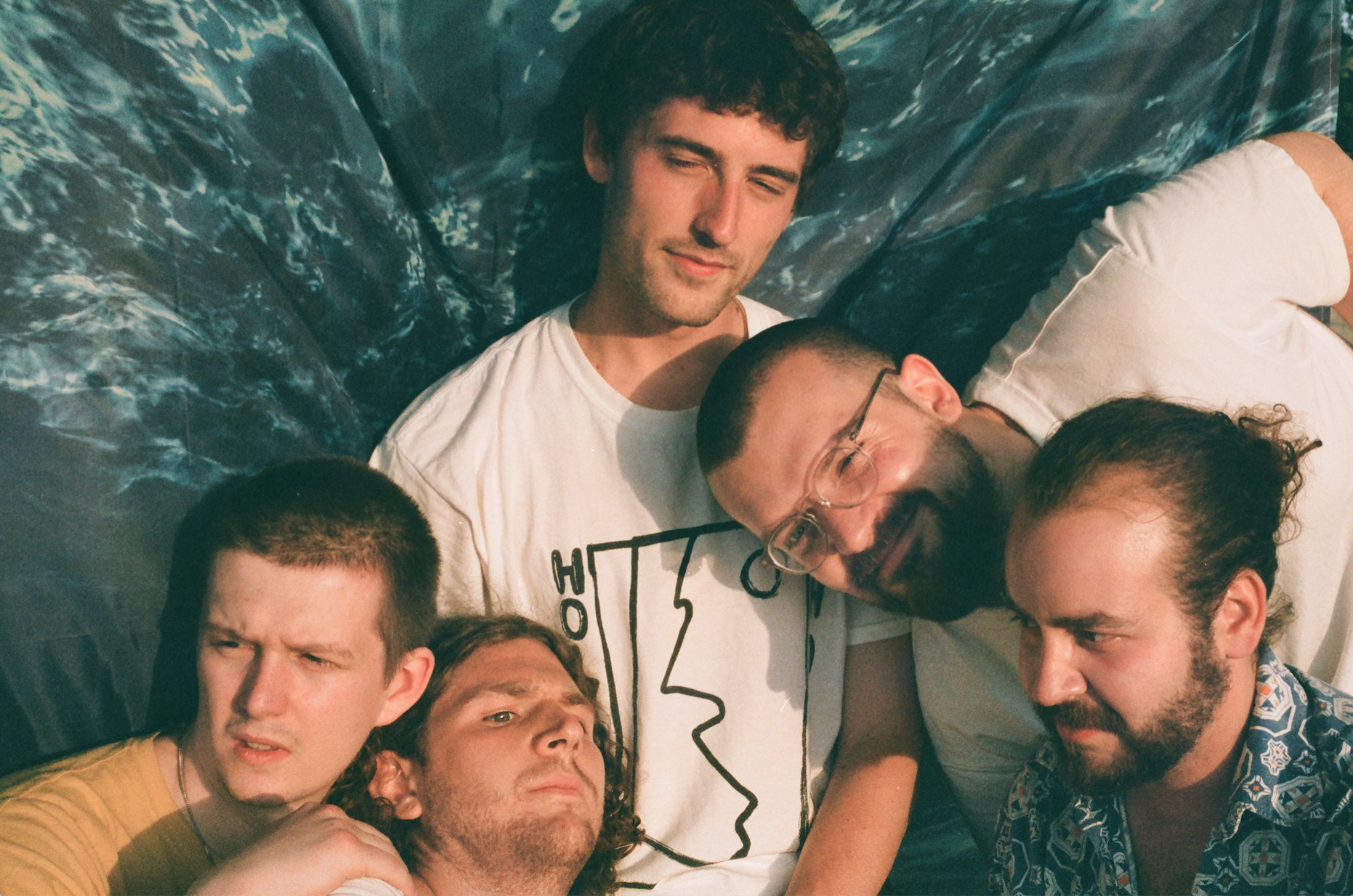 The Band Explains: Moreish Idols - 'Mobile Phone'