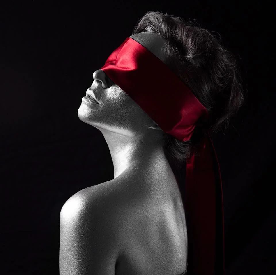 Shayna Zaid - 'Hourglass'