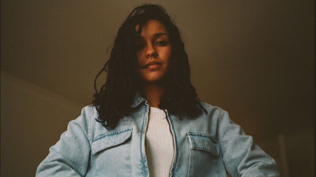 Eliza Shaddad - 'Girls'