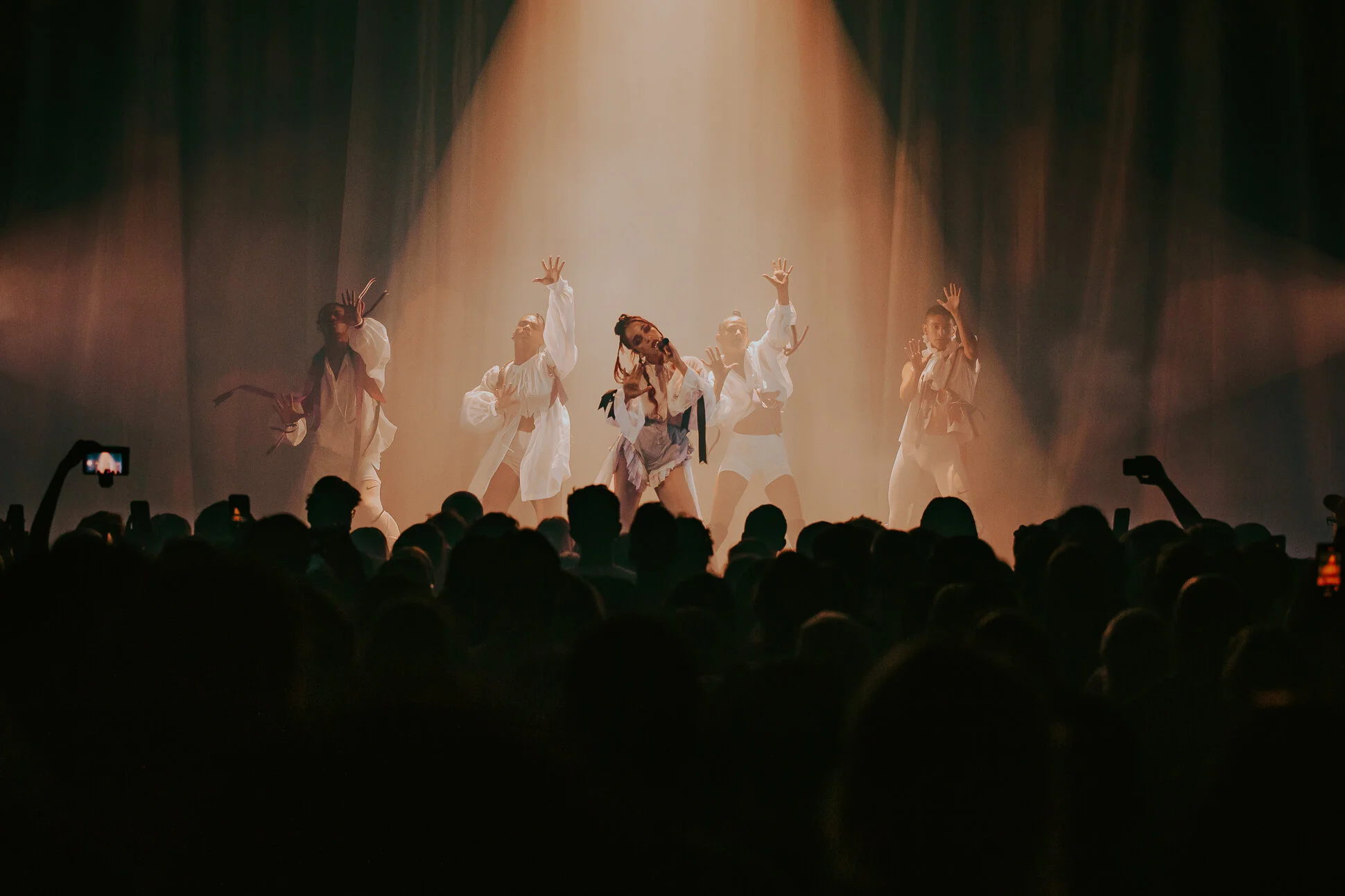 FKATwigs-Vogue-02-11-2019-Vancouver-7116.jpg